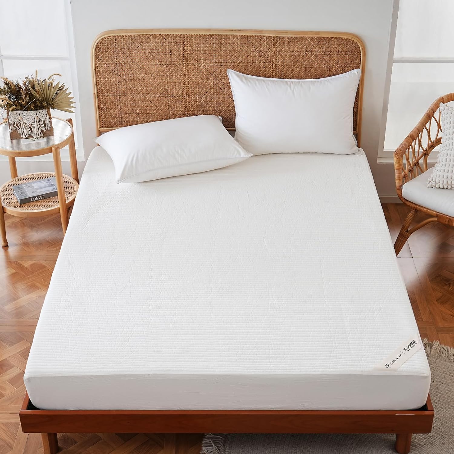 YOUR MOON Natural Wool Mattress Pad King – 200GSM Australian Wool Mattress Topper, Quilted Fitted Mattress Bed Cover with 16" Deep Pocket, Hypoallergenic Cotton Cover (White) White- 200gsm K